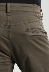 Nudie Jeans Trousers - olive