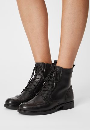 Tamaris, Bottines à lacets - black