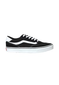 Sneaker nera in tela con dettagli bianchi, lacci piatti, suola in gomma, cuciture a contrasto e un logo rosso sul tallone. Design classico a basso profilo.