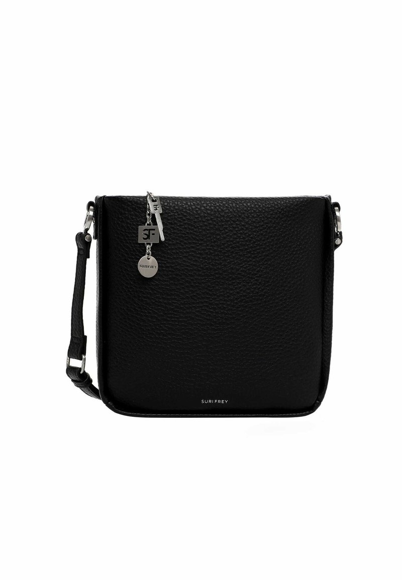 Borsa a tracolla nera in pelle con una finitura testurizzata, hardware in argento, chiusura a zip e tracolla regolabile. Presenta un'etichetta e un logo del marchio.