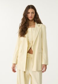 Stradivarius - REGULAR STRIPED - Kurzmantel - yellow Thumbnail-Bild 1