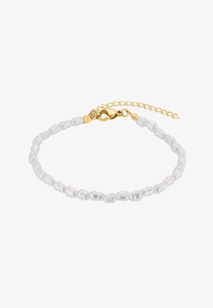 Weiße Perlenarmband mit einem goldenen Karabinerverschluss und Verlängerungskette; die Perlen haben eine unregelmäßige Form und eine glatte Textur.