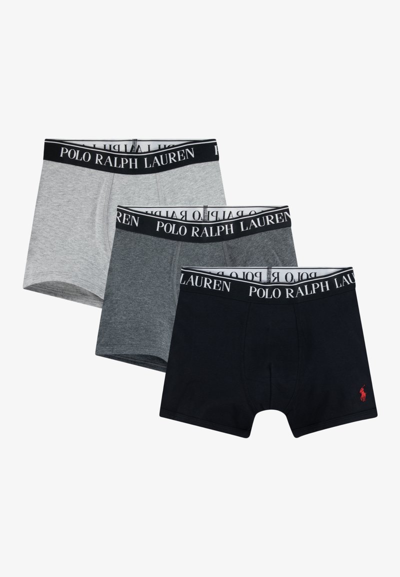 Három pár boxer alsónemű szürke, sötétszürke és fekete színben, fekete derékszíjjal, amelyen a "POLO RALPH LAUREN" logó és a vörös ló embléma található.