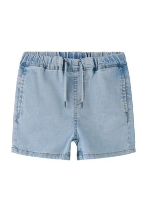 Short en denim bleu clair avec taille élastique et cordon, doté de poches latérales et d'ourlets cousus.