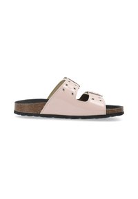 Roze glanzende slidesandalen met twee uitsparingen, zilveren hardwareaccenten, kurken voetbed en textuurrubberen zool in zwart.