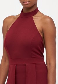 WAL G PETITE YANNY HALTER NECK - Obleka iz džersija - cherry wine