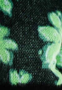 Noisy May NMJODY O NECK - Pullover - black/green