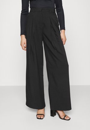 WIDE PLEATED PANTS - Trousers - black