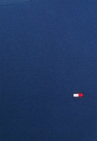 Tommy Hilfiger T-shirt básica - twilight indigo