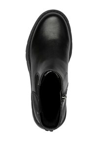 Must have mustad musta nahast pahkluu saapad, sileda pinnaga, ümmarguse ninaga, külgmise luku ja tekstuuriga paneeliga peal. Kummist talla hea haardumise jaoks.