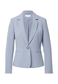 Blazer su misura celeste realizzato in tessuto liscio. Presenta una chiusura con un solo bottone, bavero esteso e due tasche frontali.