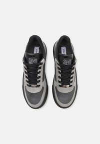 Steve Madden BRENT - Baskets basses - black/grey/multi-coloured