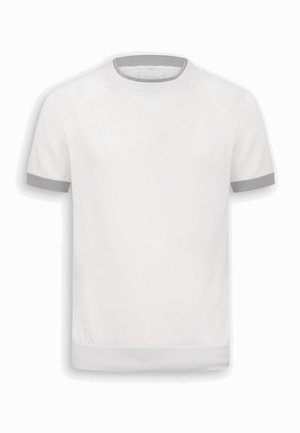 Biały, krótki sweter z dzianiny z szarym prążkowanym okrągłym dekoltem, ściągaczami na rękawach i na dole, przedstawiony na białym tle.