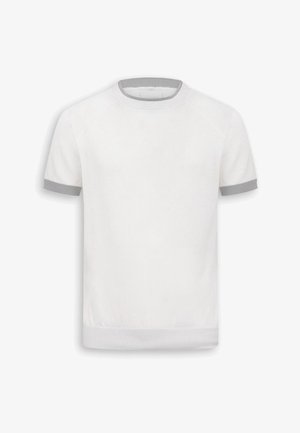 Chemise blanche à manches courtes en maille avec col rond, bordures de manches et ourlet côtelés gris, présentée à plat sur un fond blanc.