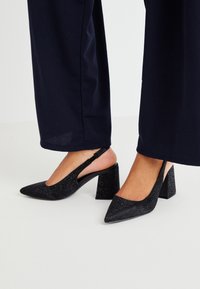 ONLPIA - Decolleté - black