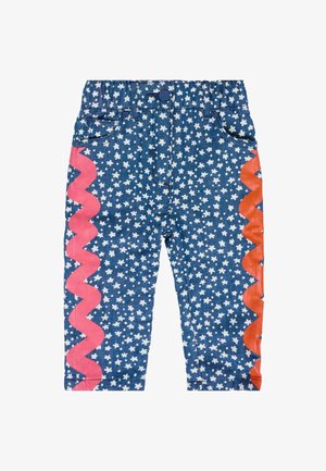Denim broek met een blauwe achtergrond, wit sterrenpatroon en helderroze golvende accenten aan de zijkanten. Voorzien van standaardzakken en knoopsluiting.