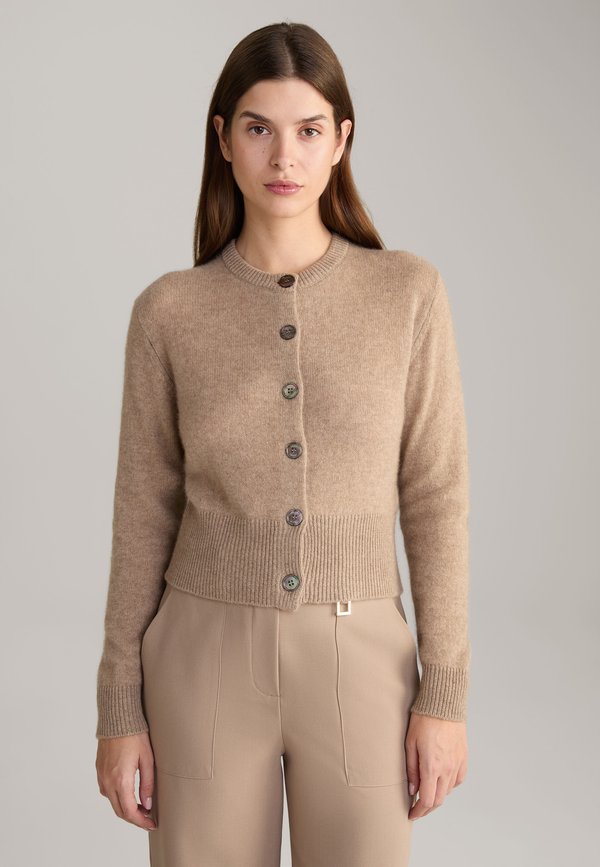 KARINA - Strickjacke - beige