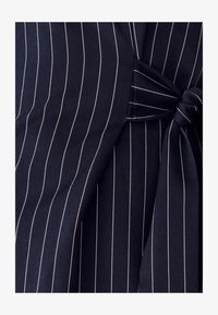 Seleccionado, navy stripe
