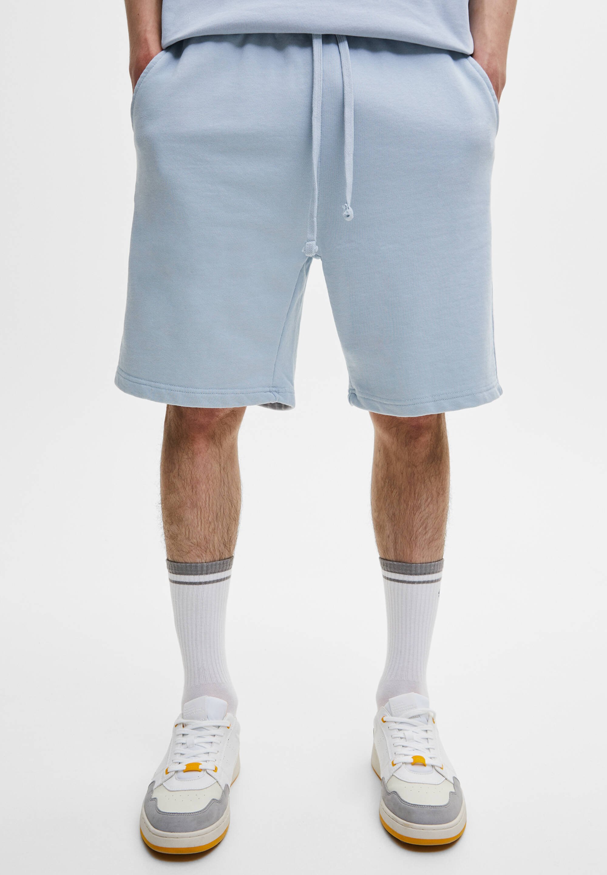 PULL\u0026BEAR BERMUDA - Shorts - light blue/lichtblauw - Zalando.nl