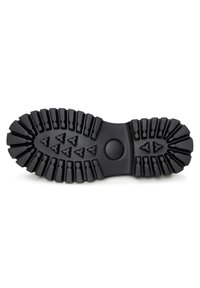 Cesare Gaspari Chaussons - black