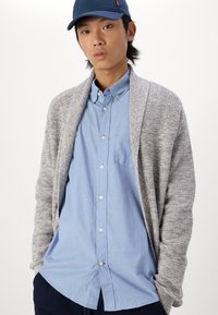 GAP STANDARD - Formalna srajca - light blue