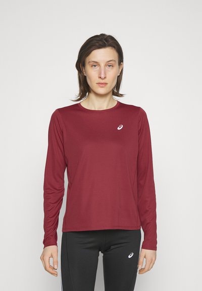 asics femme vetement