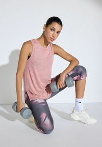 Next Top - pink