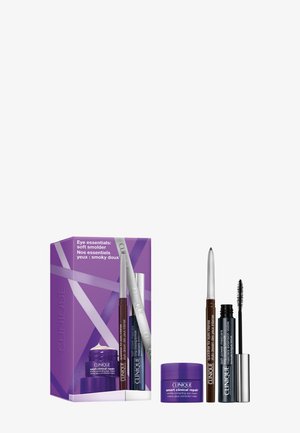 Clinique, EYE ESSENTIALS: SOFT SMOLDER - Set de maquillage