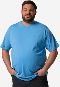 Men Plus 2ER-PACK HALBARM V-AUSSCHNITT - T-shirts basic - sky blue