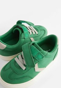 Next TOUCH FASTENING ELASTIC - Lær-at-gå-sko - green