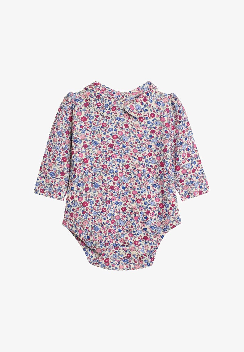 Langarm baby romper van zachte stof, met een bloemenpatroon in roze, blauw en crème, een ronde kraag en drukknoopsluiting.