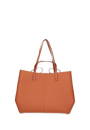 Sac cabas en cuir marron clair avec double bandoulière et coutures visibles au centre et sur les bords.