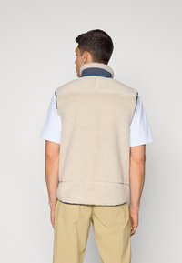 Thumbnail Image 3