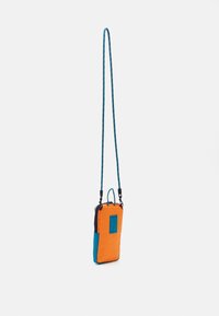 KAVU ESSENTIAL CASE UNISEX - Rankinė per petį - beige/petrol