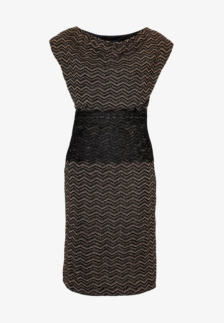 Robe sans manches longueur genou avec motif en zigzag noir et or et une large ceinture en dentelle noire.