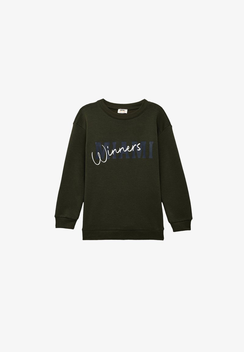 Felpa verde scuro con collo rotondo, testo in evidenza "MIAMI" in blu e "Winners" in bianco corsivo, maniche lunghe e polsini a coste.