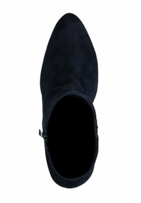 Manfield Botki