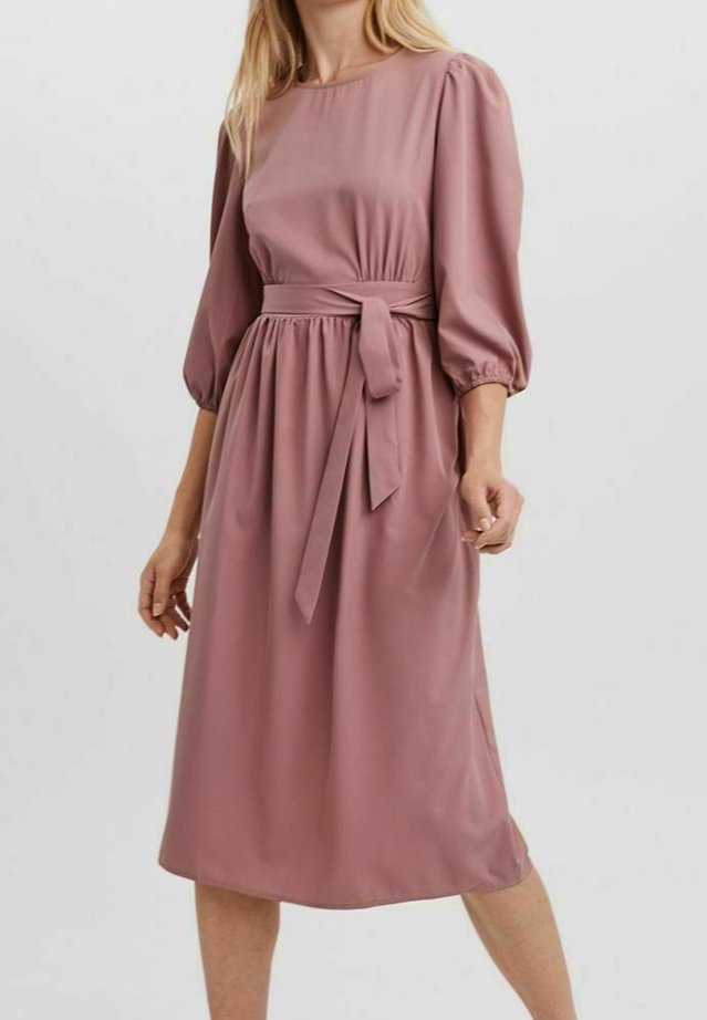 Vero Moda Robe de jour - light pink