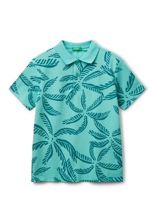Polo shirt turchese con motivo a foglia in blu scuro. Maniche corte, colletto e tessuto testurizzato. Vestibilità classica con tre bottoni.