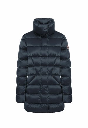 Giacca puffer blu navy con collo alto, motivo trapuntato e due tasche anteriori con zip. Realizzata in un materiale lucido e leggero.