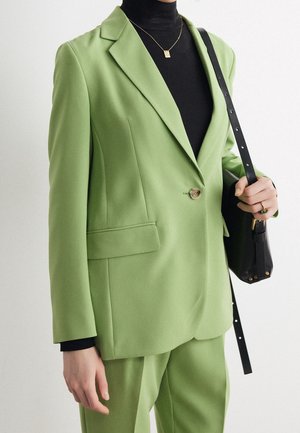 Blazer - green