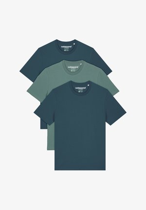 Drei kurzärmelige T-Shirts in Dunkelblau und Zartgrün, aus glattem Baumwollstoff, mit Rundhalsausschnitten und etikettlosen Labels.