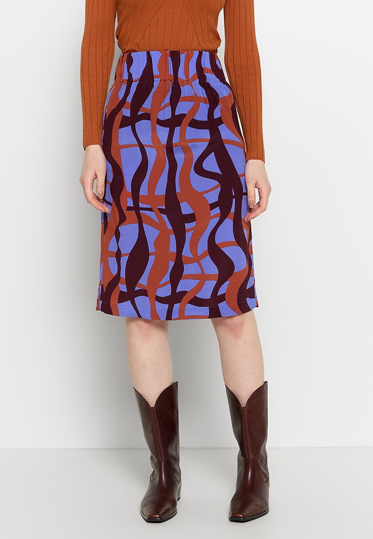 ASPESI A-lijn rok bordeauxrood ASPESI A-lijn rok bordeauxrood