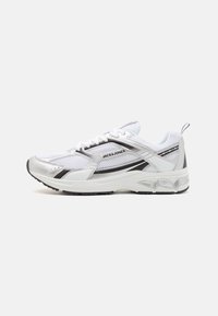 Jack & Jones JFWTOKYO - Sneakers low - bright white/black