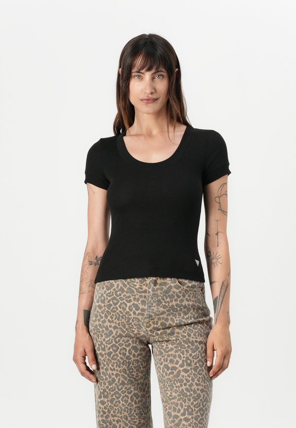 TINA - Basic T-shirt