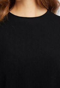 DRYKORN Sweter