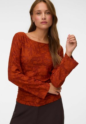 Vero Moda, VMLAYLA LS GATHERING TOP JRS NOOS - Blouse - cinnamon stick