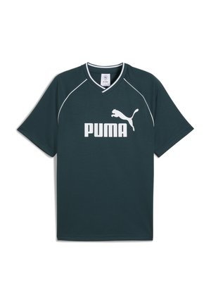Mørkegrøn kortærmet træningsskjorte med V-hals, med kontrasterende hvide detaljer og et stort hvidt "PUMA" logo på fronten.