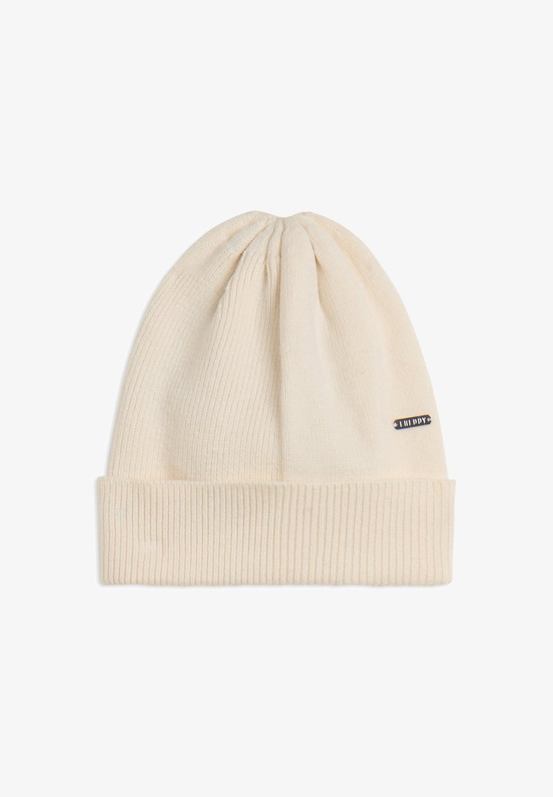 Beanie color crema realizzato in tessuto a coste, con risvolto e una piccola accento in metallo logo sul lato. Texture morbida e design semplice.