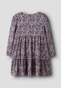 Robe à manches longues en tissu léger avec un motif floral en violet et noir, dotée d'un design à volants et d'un col rond.